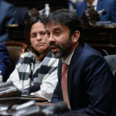 Felipe Alvarez pidió atender el reclamo de los docentes