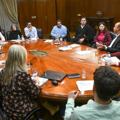 Batakis designó a su equipo y mantuvo la primera reunión de gabinete económico