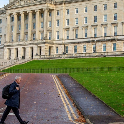 El gobierno británico no convocará a elecciones en Irlanda del Norte antes de 2023