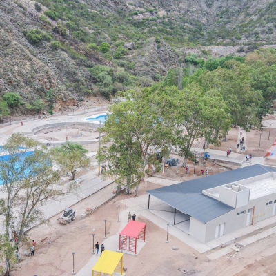 Obras en Parque Acuático de Los Sauces y Dique Los Indios