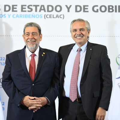 Alberto Fernández se reunió con Ralph Gonsalves en el marco de la CELAC