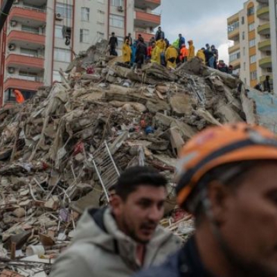 Más de 3.500 muertos, caos y destrucción: ¿qué se sabe hasta ahora de los terremotos que devastaron Turquía y Siria?