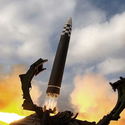 Corea del Norte lanza un misil balístico hacia el mar del Japón