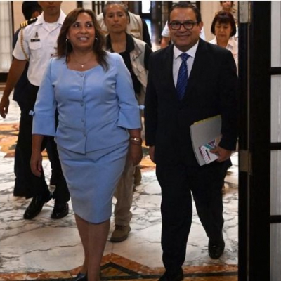 Piden que el primer ministro peruano responda por amenazas de la extrema derecha a periodistas