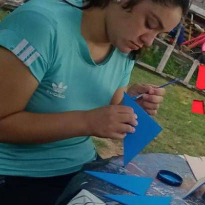 Centro Vecinal fabrica juegos didácticos para donar a jardines de infantes