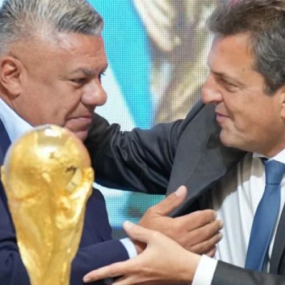 Sergio Massa y "Chiqui" Tapia presentaron la sede del partido inaugural del Mundial 2030