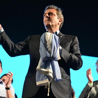 Massa fue el más votado y llega con casi siete puntos de ventaja al balotaje con Milei