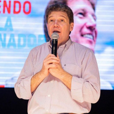 Asumen 20 gobernadores y el jefe de Gobierno porteño