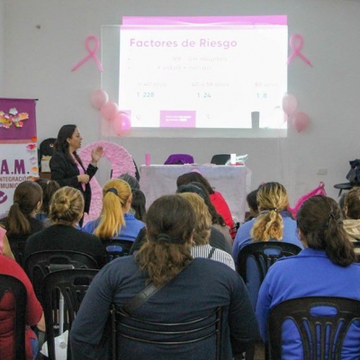 Dictaron taller sobre cáncer de mama a mujeres con discapacidad