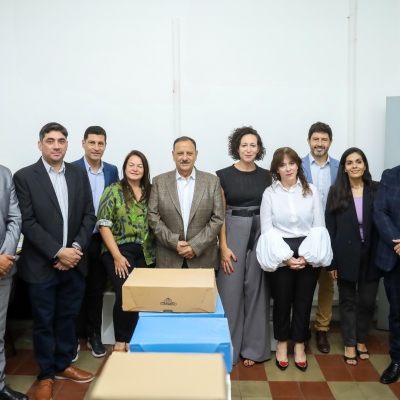 El gobernador Ricardo Quintela verificó el avance de la digitalización del archivo del Registro Civil de la Provincia