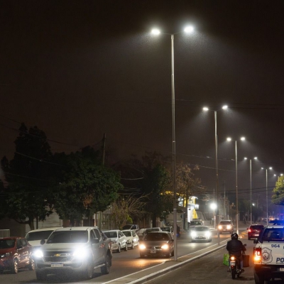 Inauguraron obra de iluminación en Avenida Oyola