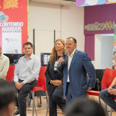 Quintela instó a los jóvenes a "estar más unidos que nunca y ser solidarios"