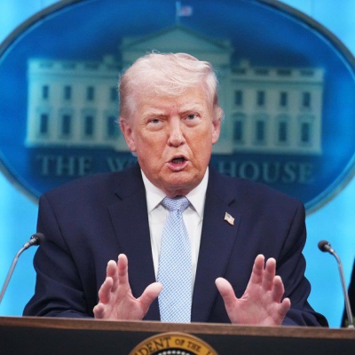 Trump anuncia la suspensión temporal del 'Proyecto Libertad' en el estrecho de Ormuz