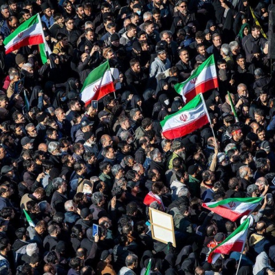 "El puño de hierro": La respuesta de Irán tras la decisión de Trump de posponer el ataque